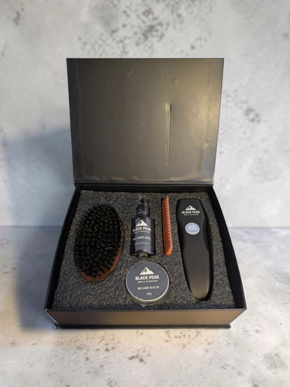 Black Peak Men’s Beard Essentials Grooming Gift Set NWT